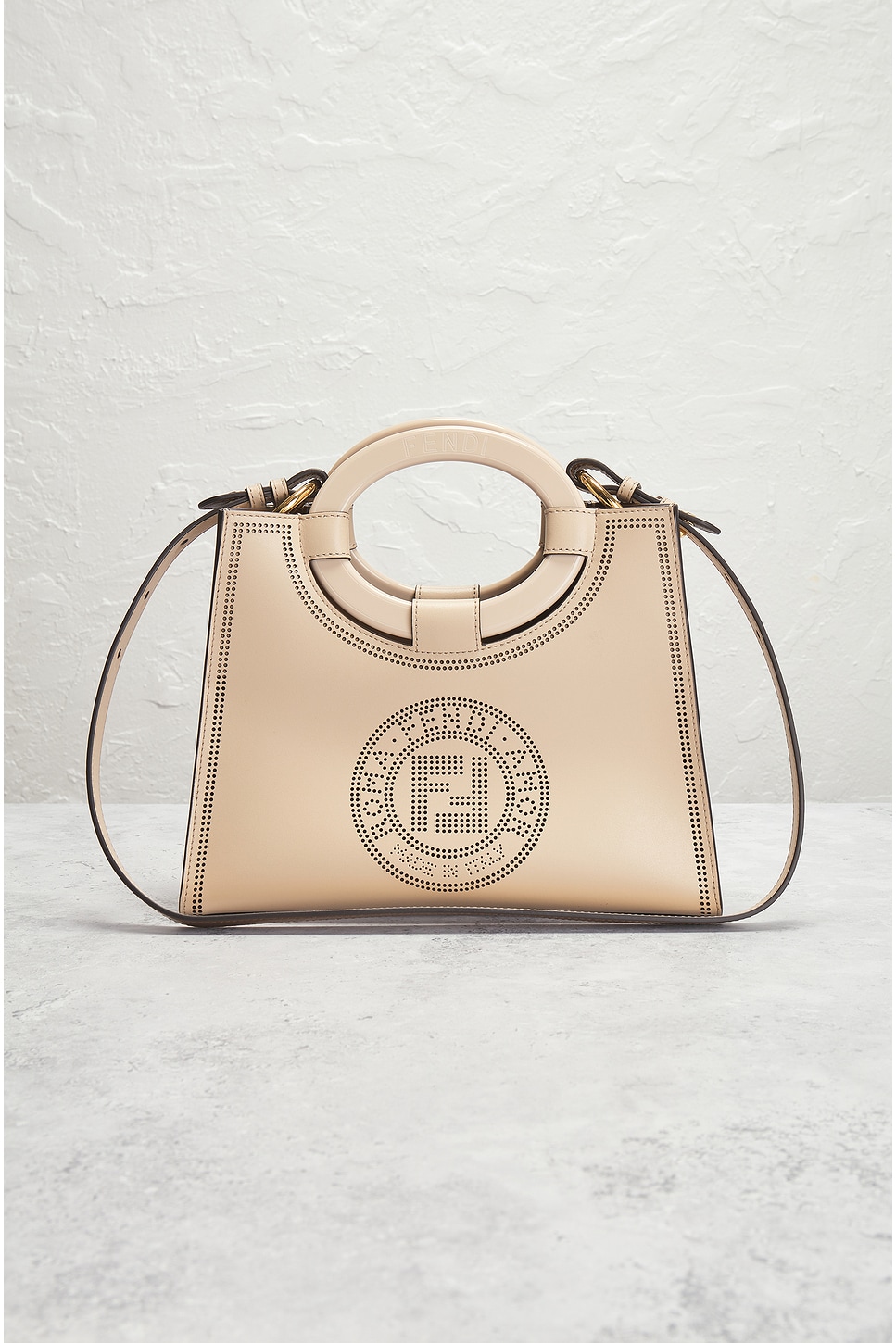 Pre-owned Fendi 2 Way Handbag In Beige