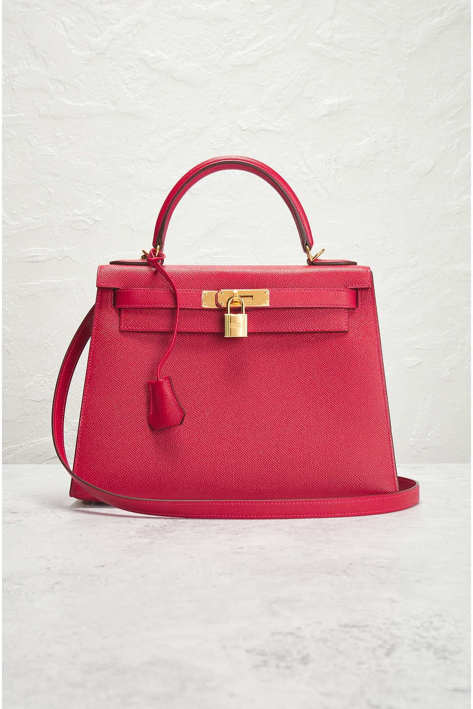 Pre-owned Hermes Kelly 28 Handbag In Red