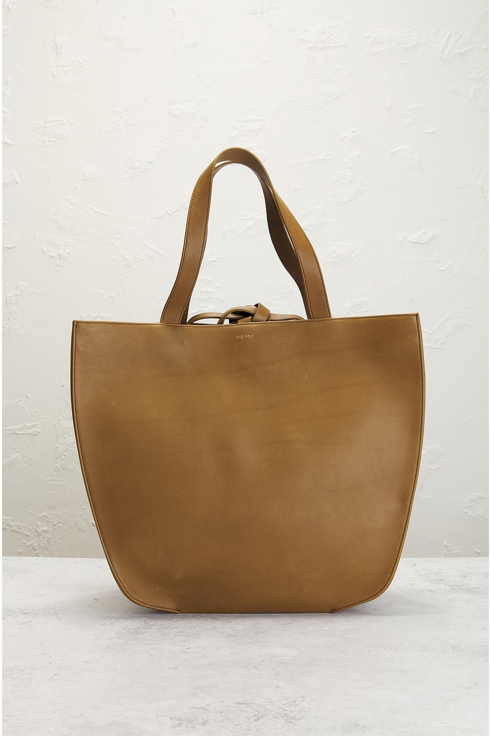 Shop The Row Graham Tote Bag In Muschio Shg