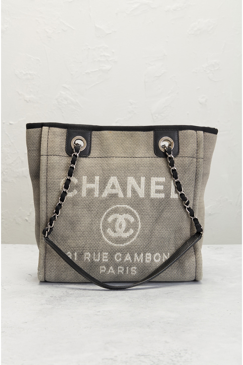 Pre-owned Chanel Deauville Pm Chain Tote Bag In Grey