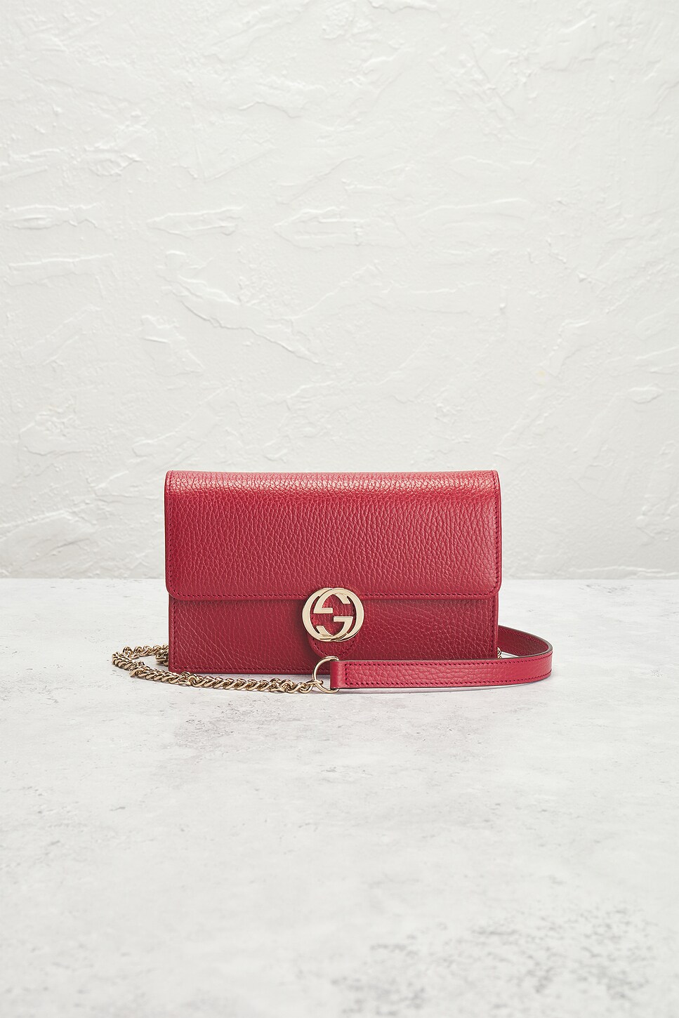 Pre-owned Gucci Chain Shoulder Bag In Red