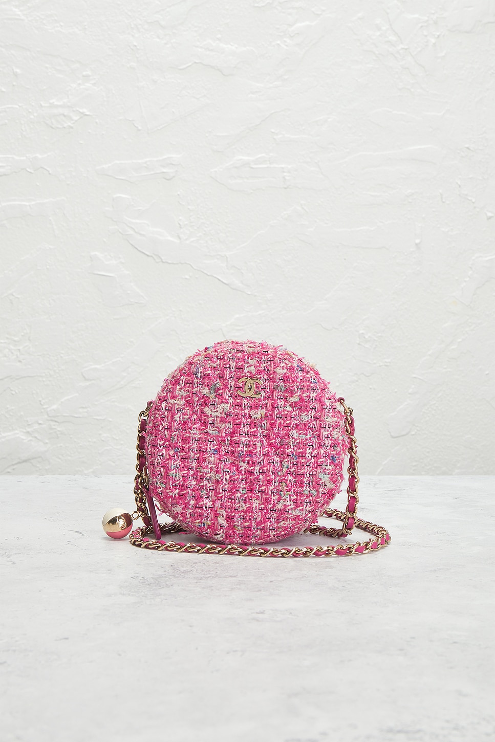 Pre-owned Chanel Tweed Round Clutch In Pink