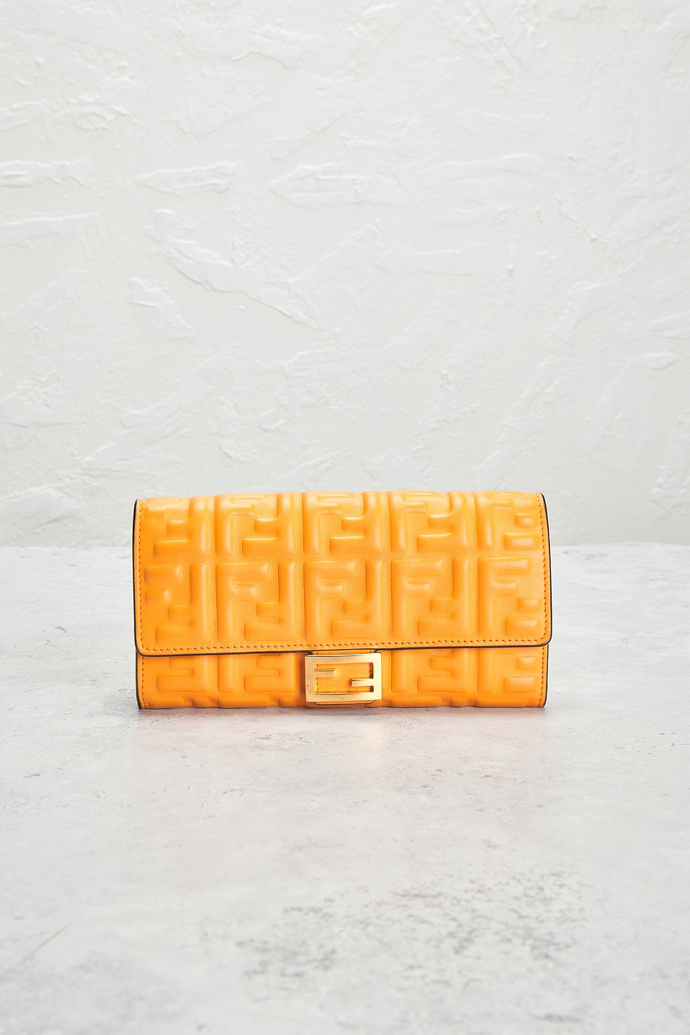 Pre-owned Fendi Embossed Ff Continental Wallet On Chain In Orange