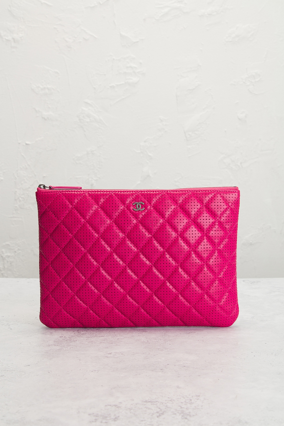 Pre-owned Chanel Perforated Lambskin O Case Clutch