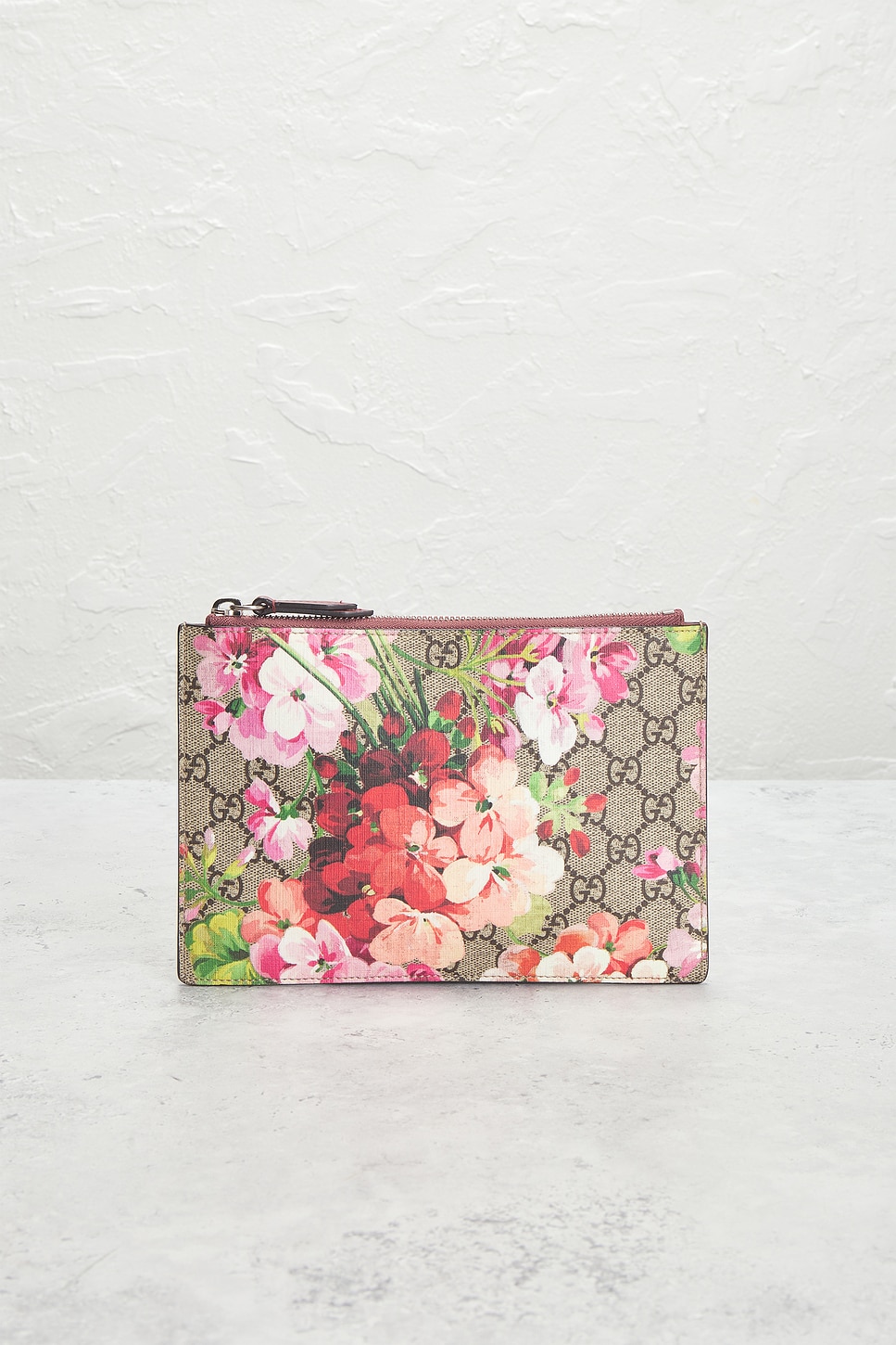 Pre-owned Gucci Gg Blooms Cosmetic Case In Sand