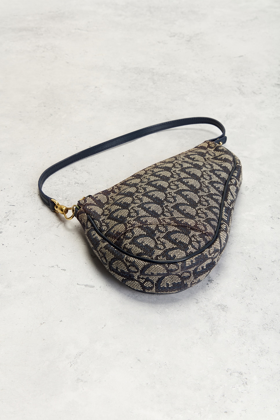 dior Dior Diorissimo Saddle Pochette Shoulder Bag | Thumbnail 4 dior Dior Diorissimo Saddle Pochette Shoulder Bag | Thumbnail 4