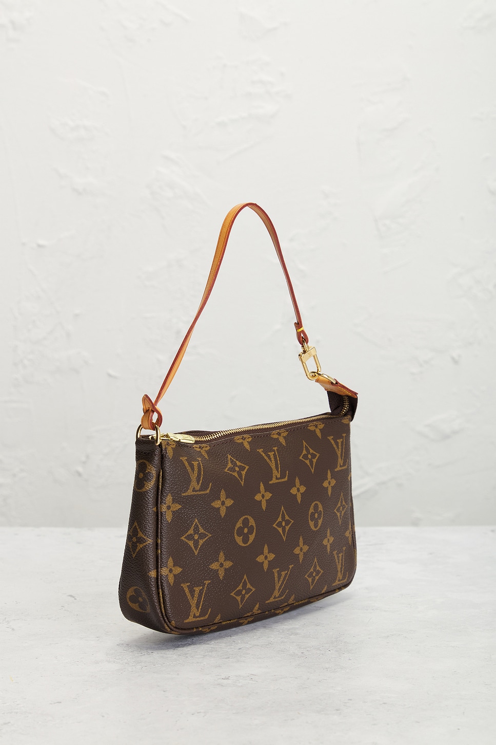 louis vuitton Louis Vuitton Monogram Pochette Accessoires Shoulder Bag | Thumbnail 4