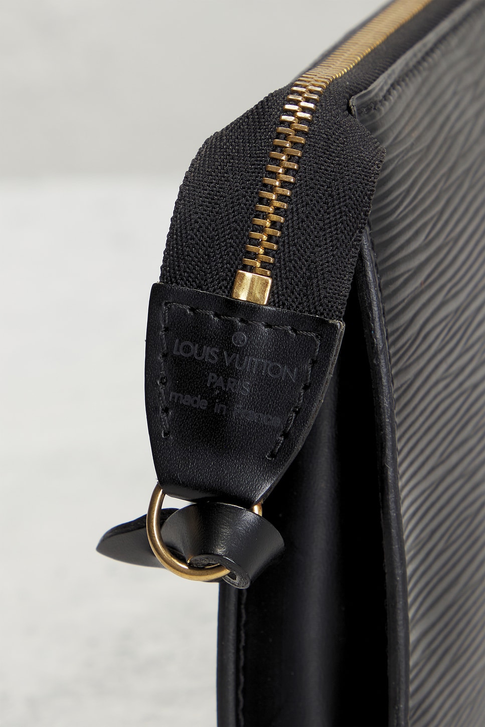 FWRD Renew Louis Vuitton Epi Pochette Accessoires 24 Shoulder Bag | Thumbnail 13