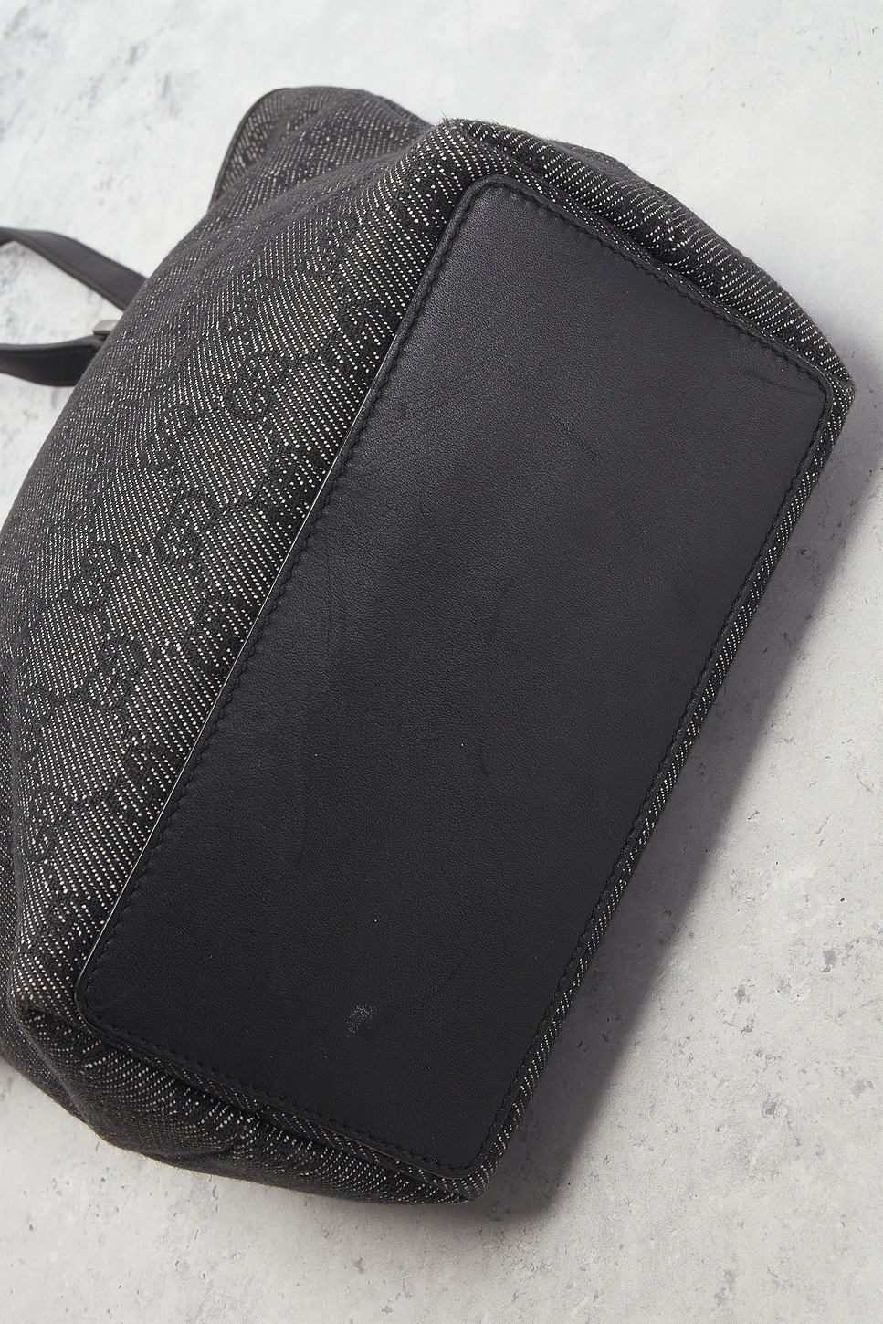 FWRD Renew Gucci GG Vintage Bucket Tote Bag | Thumbnail 9