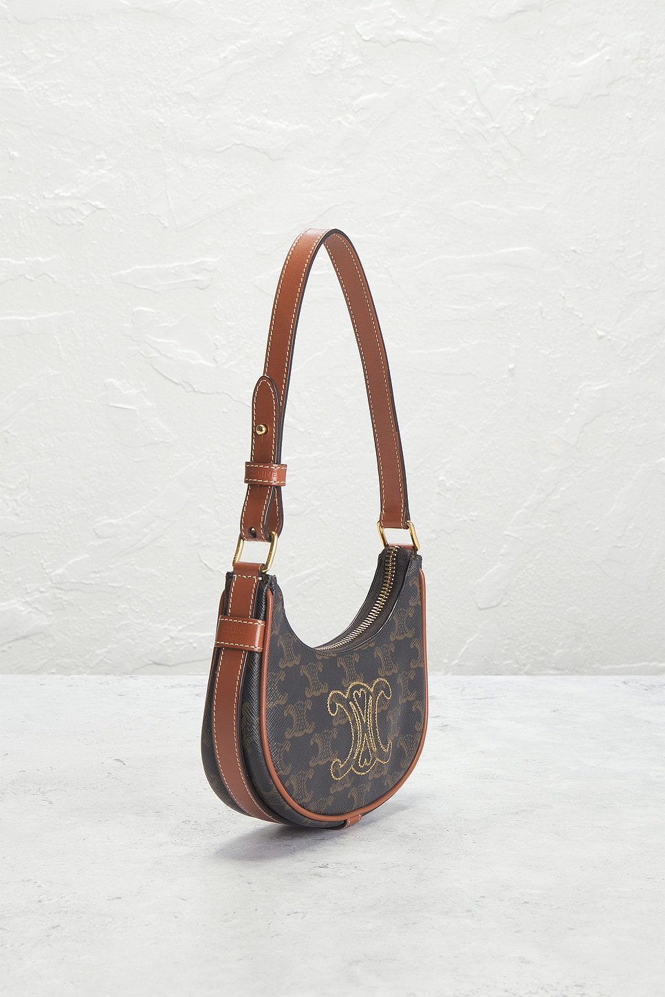 FWRD Renew Celine Ava Triomphe Shoulder Bag | Thumbnail 4