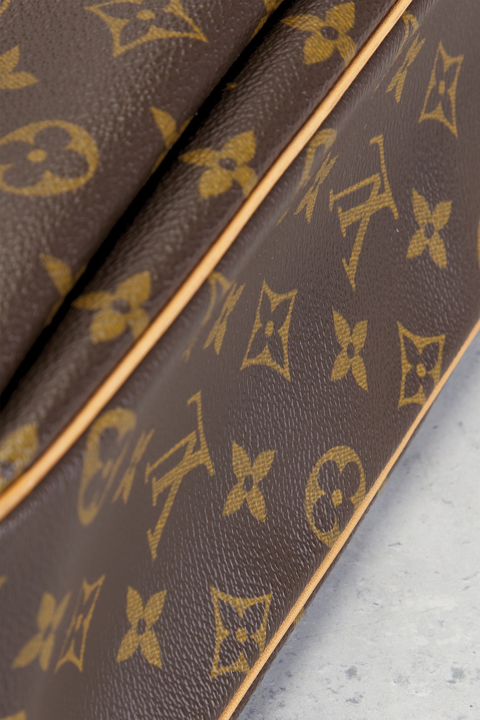 louis vuitton Louis Vuitton Monogram Viva Cite GM Shoulder Bag | Thumbnail 6 louis vuitton Louis Vuitton Monogram Viva Cite GM Shoulder Bag | Thumbnail 6