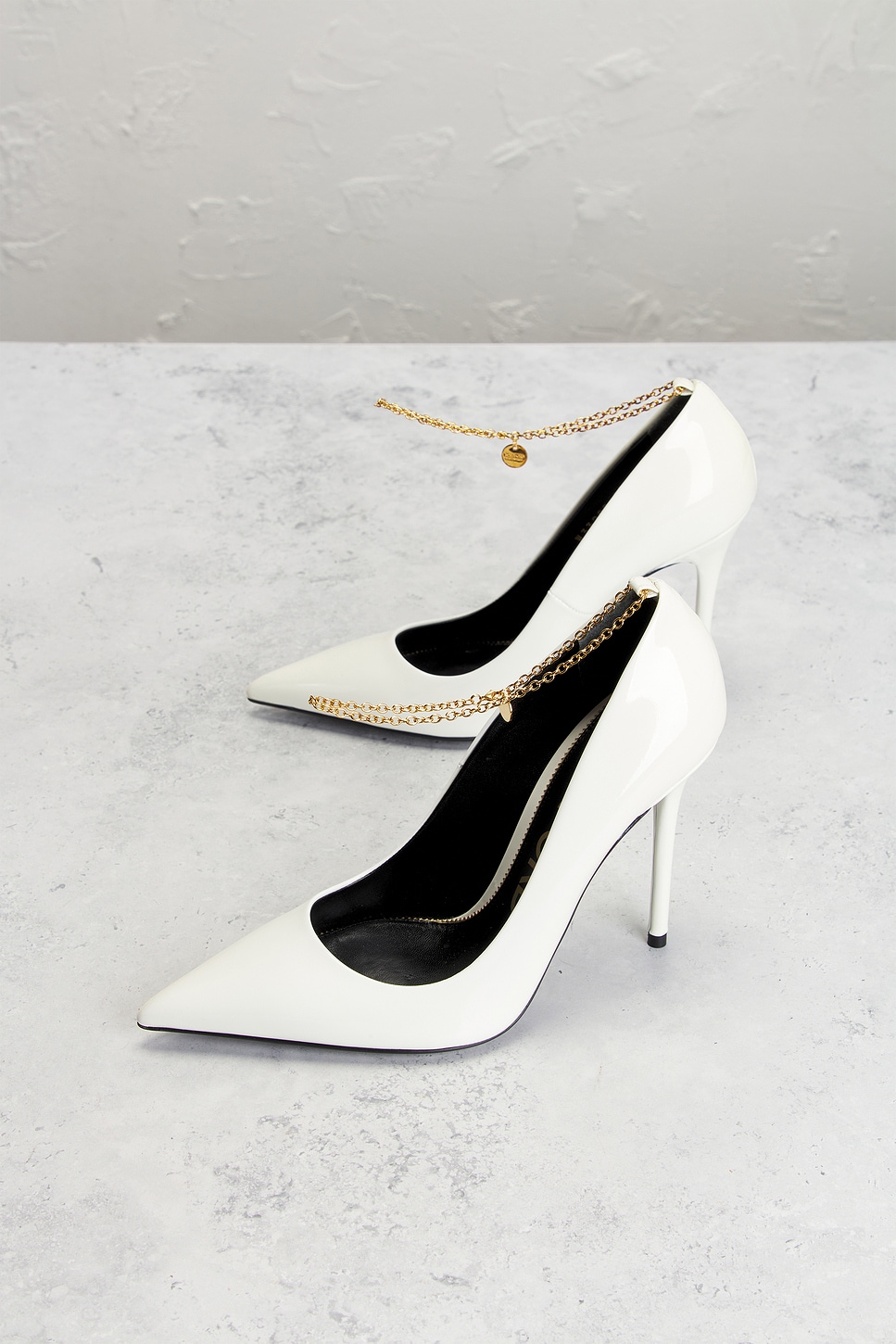 Image 5 of FWRD Renew TOM FORD Patent Leather Chain Pump 105 in White