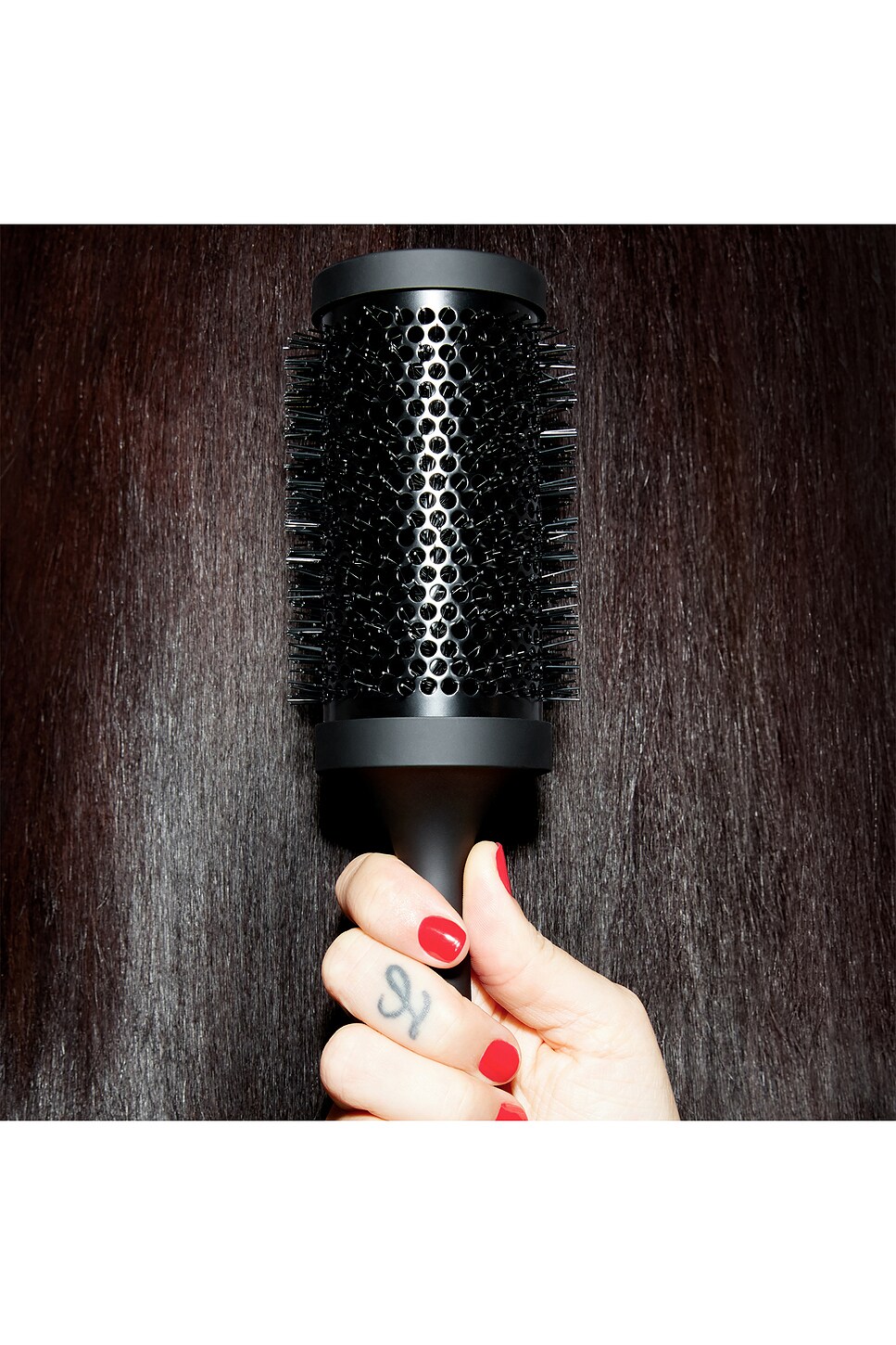 GHD 2.1 Ceramic Vented Round Brush | Thumbnail 3