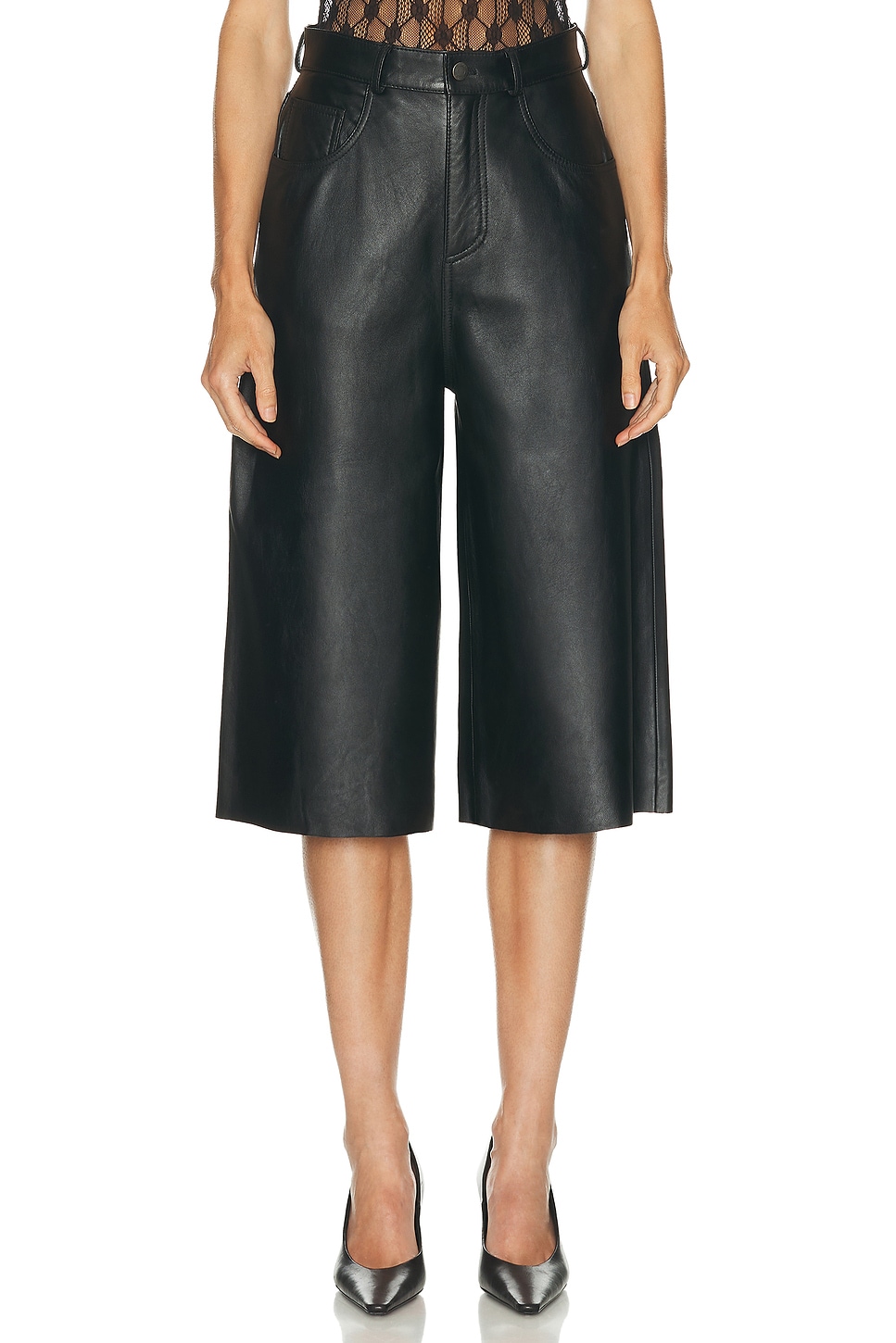 Haikure Belle Leather Short In Black