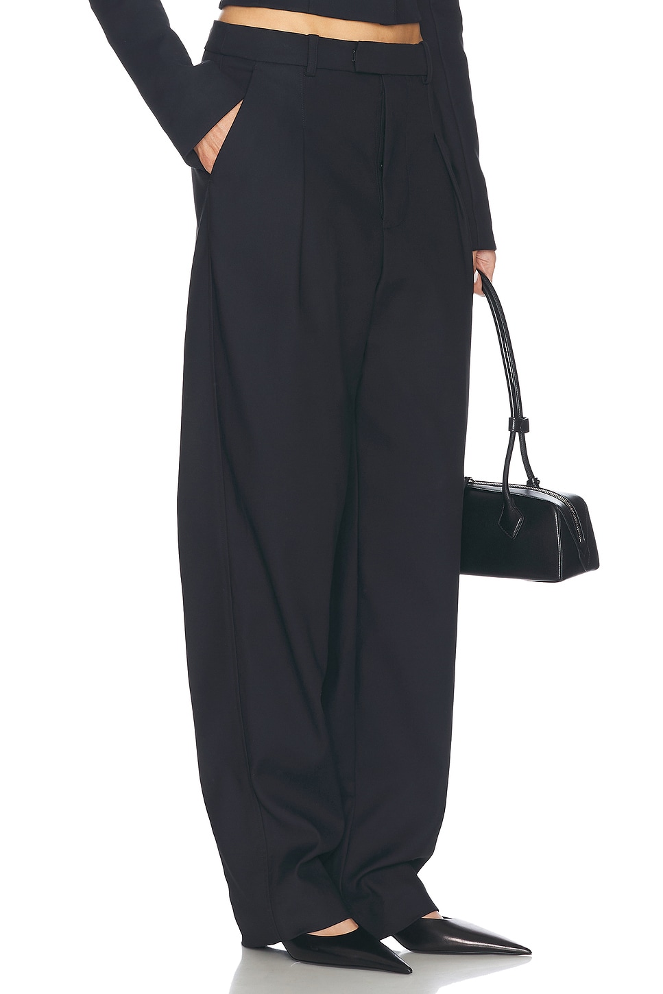 Shop Helsa The Barrel Pant In Black