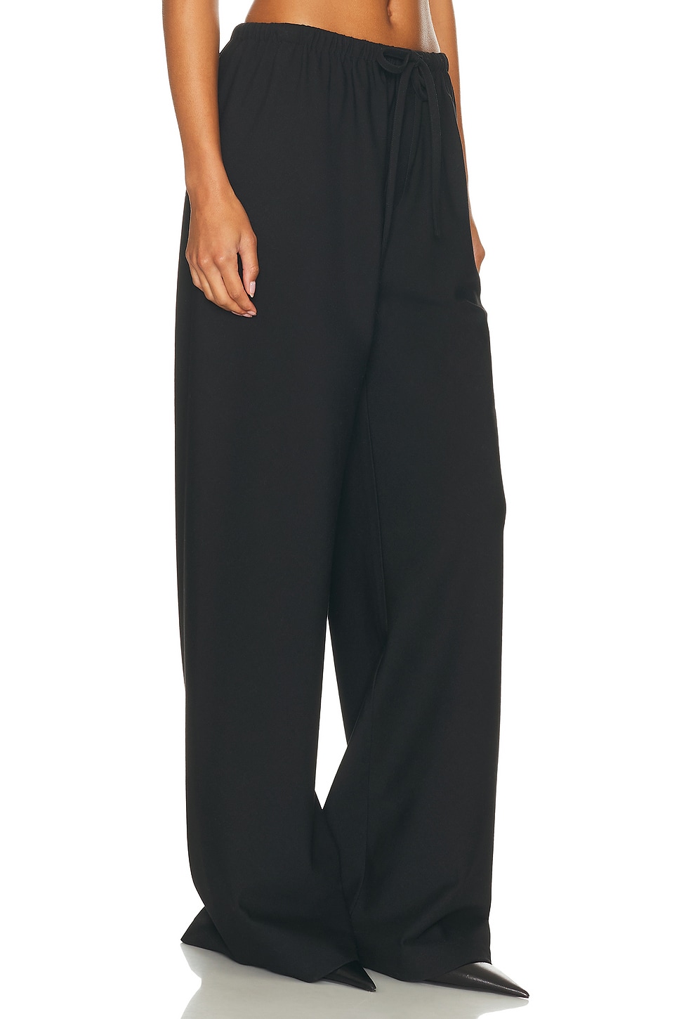 Helsa The Bias Cut Pant In Black