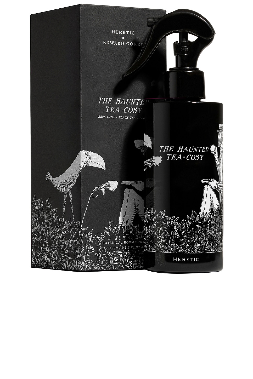 Heretic Parfum The Haunted Tea Cozy Room Spray In Black