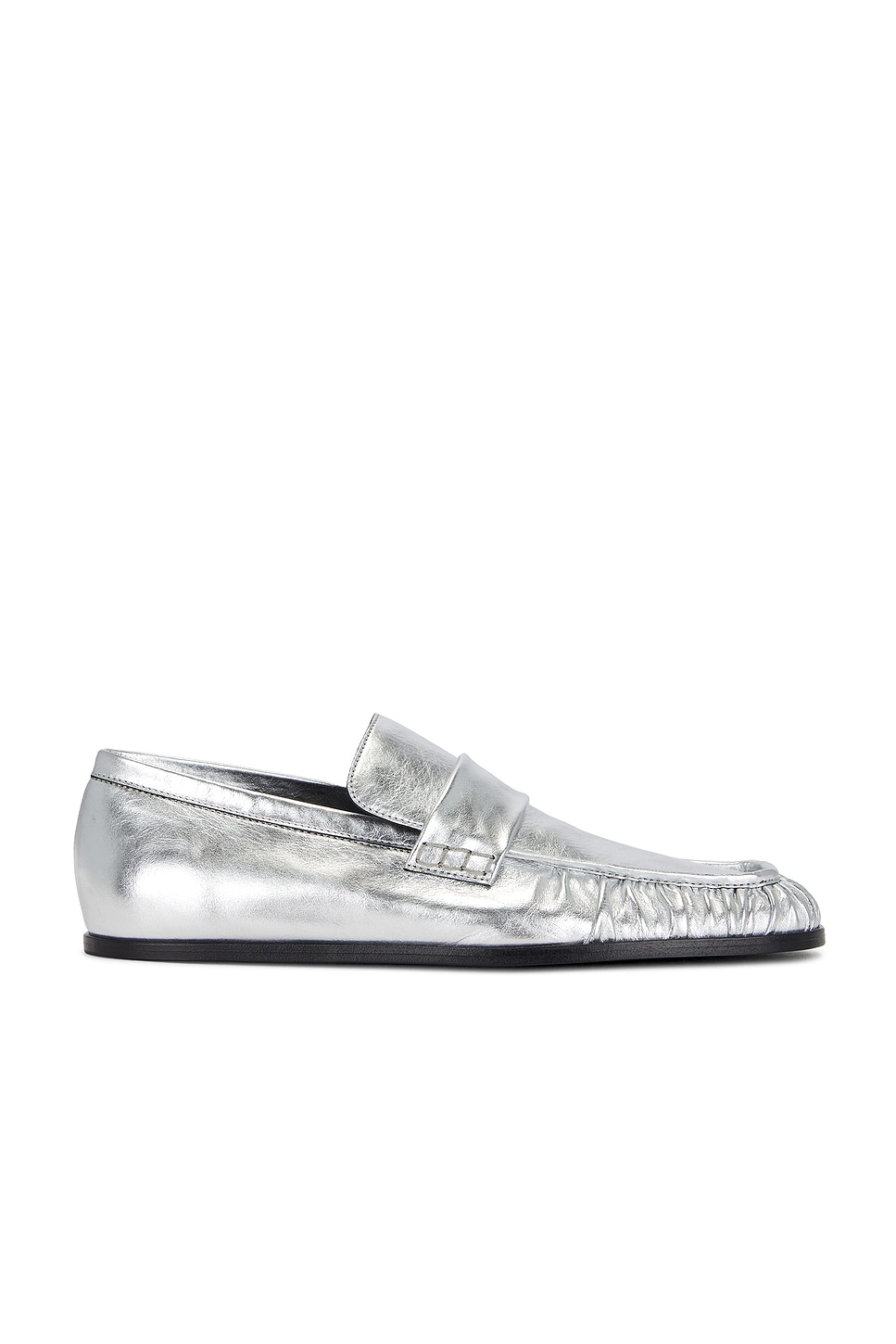 Loafer in Metallic Silver