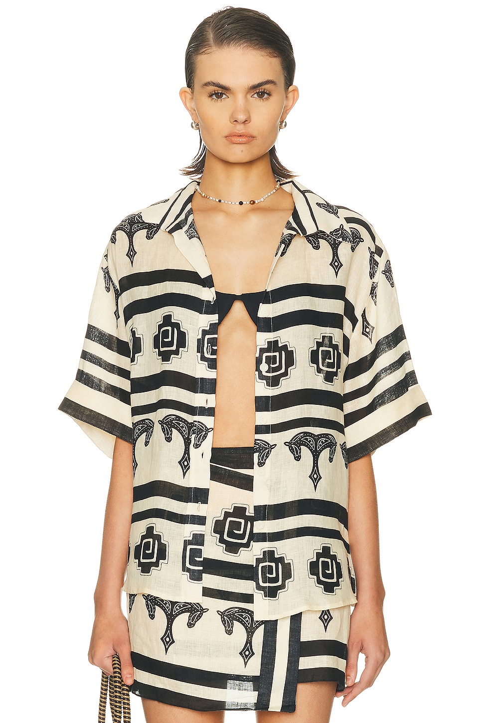La Creciente Shirt in Cream,Black