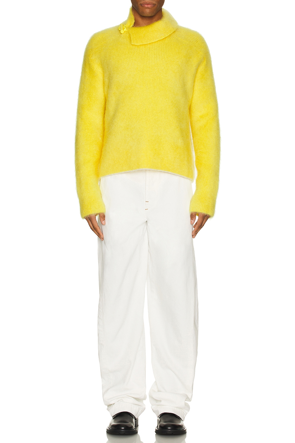 Image 1 of JACQUEMUS Le Pull Marina in Yellow