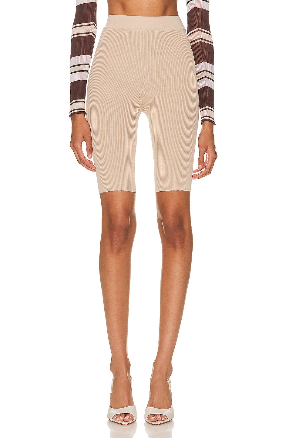 Image 1 of JACQUEMUS Le Short Lucca in Beige
