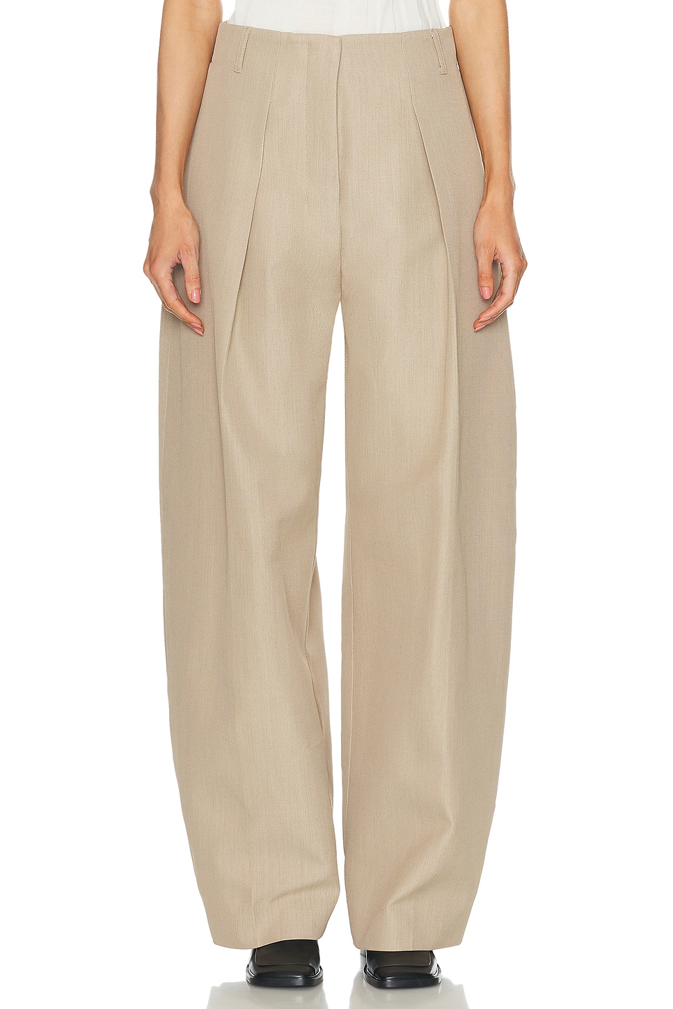 Image 1 of JACQUEMUS Le Pantalon Ovalo in Beige