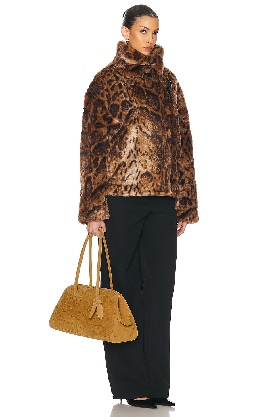 Jacquemus Womens Camel The Turismo Suede Top-handle Bag In Camel