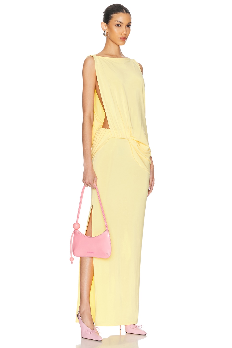 Jacquemus Bisou Perle Leather Shoulder Bag In Pink