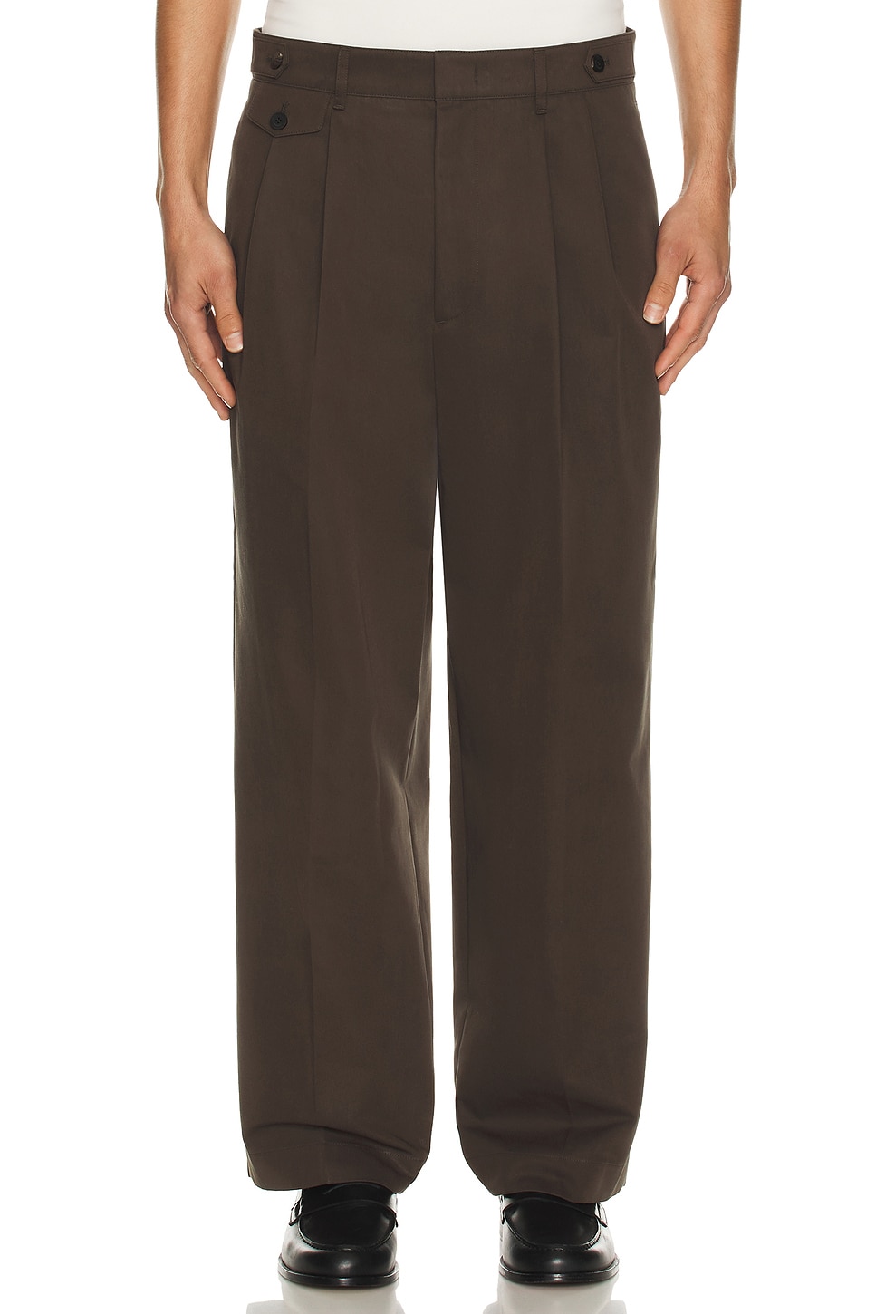 Image 1 of Le17Septembre Two Tuck Trousers in Brown