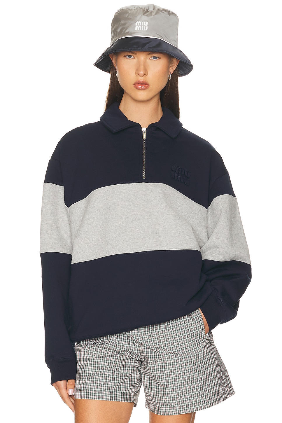 Half Zip Sweatshirt in Navy,Light Grey