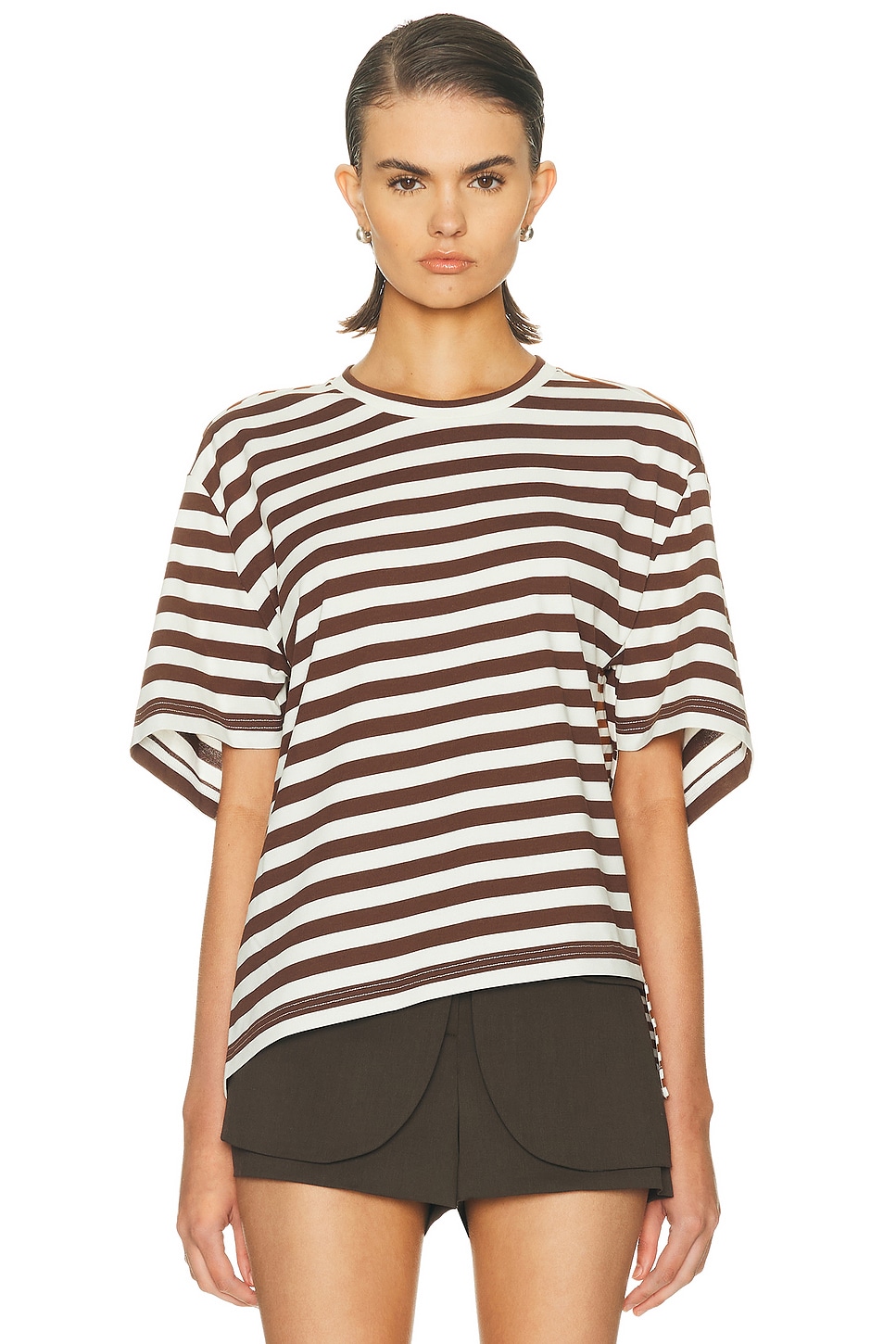 Asymmetric Twisted T-shirt in Brown,White