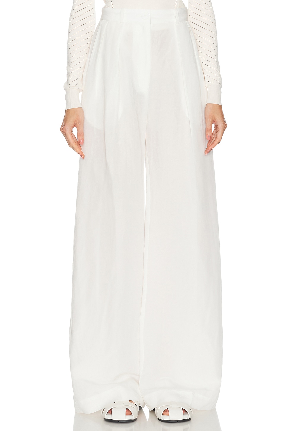 Image 1 of MATTHEW BRUCH Button Pleated Trouser in White