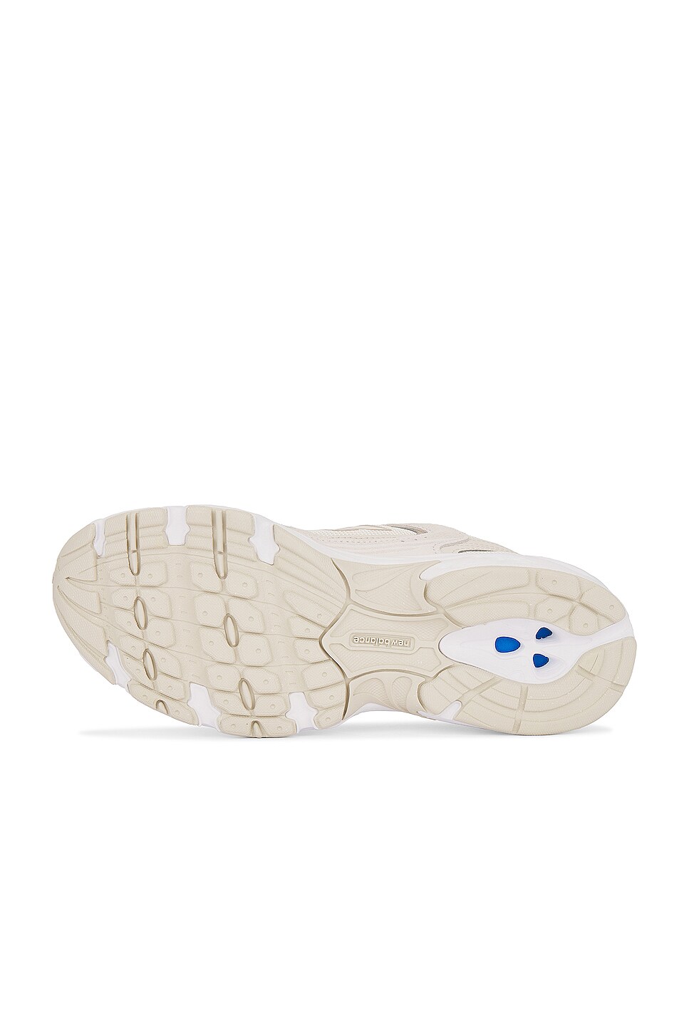 New Balance 530 Sneaker in Sea Salt, Moonbeam, Timber Wolf, & Driftwood FWRD