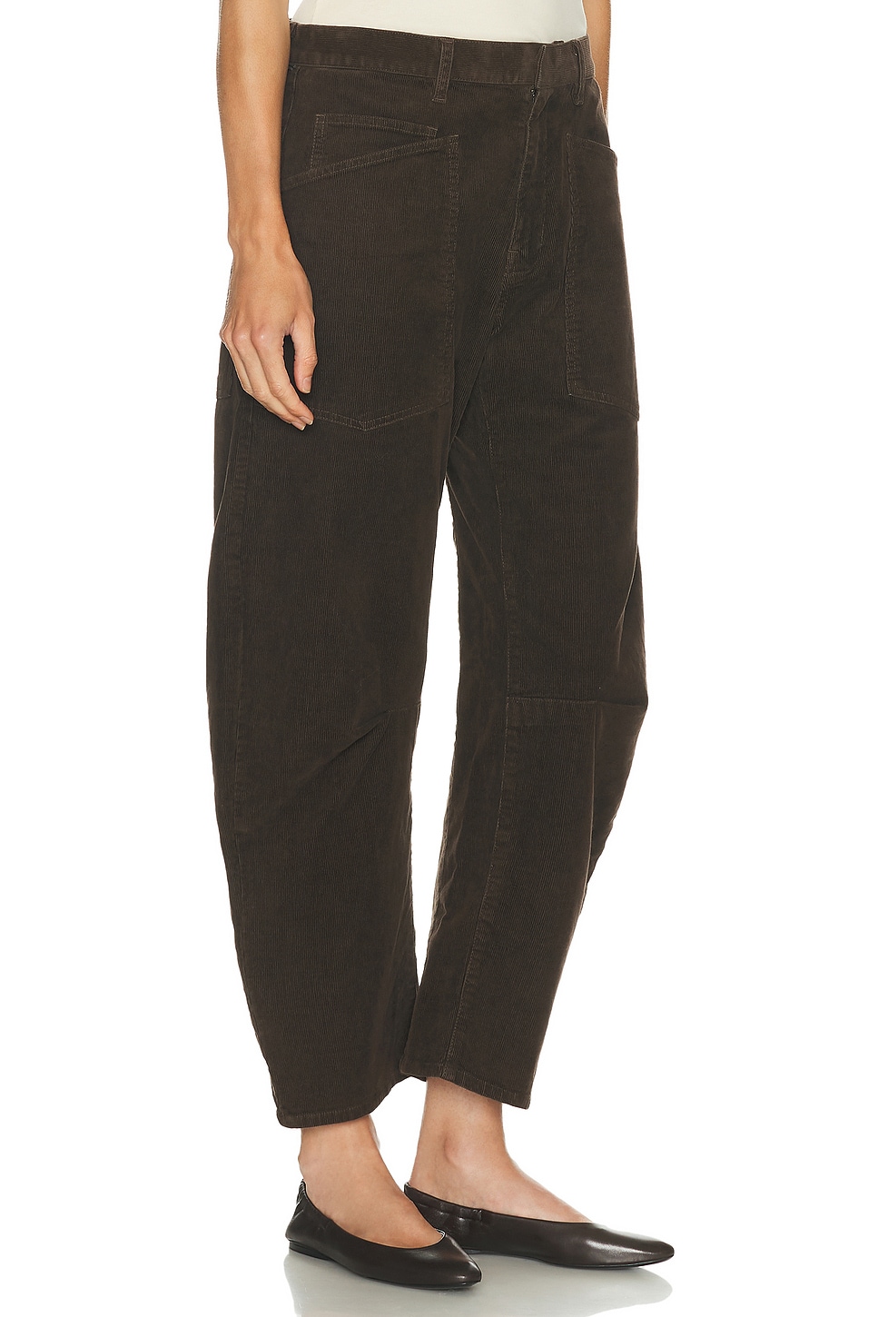 Nili Lotan Shon Darted Barrel-leg Jeans In Brown