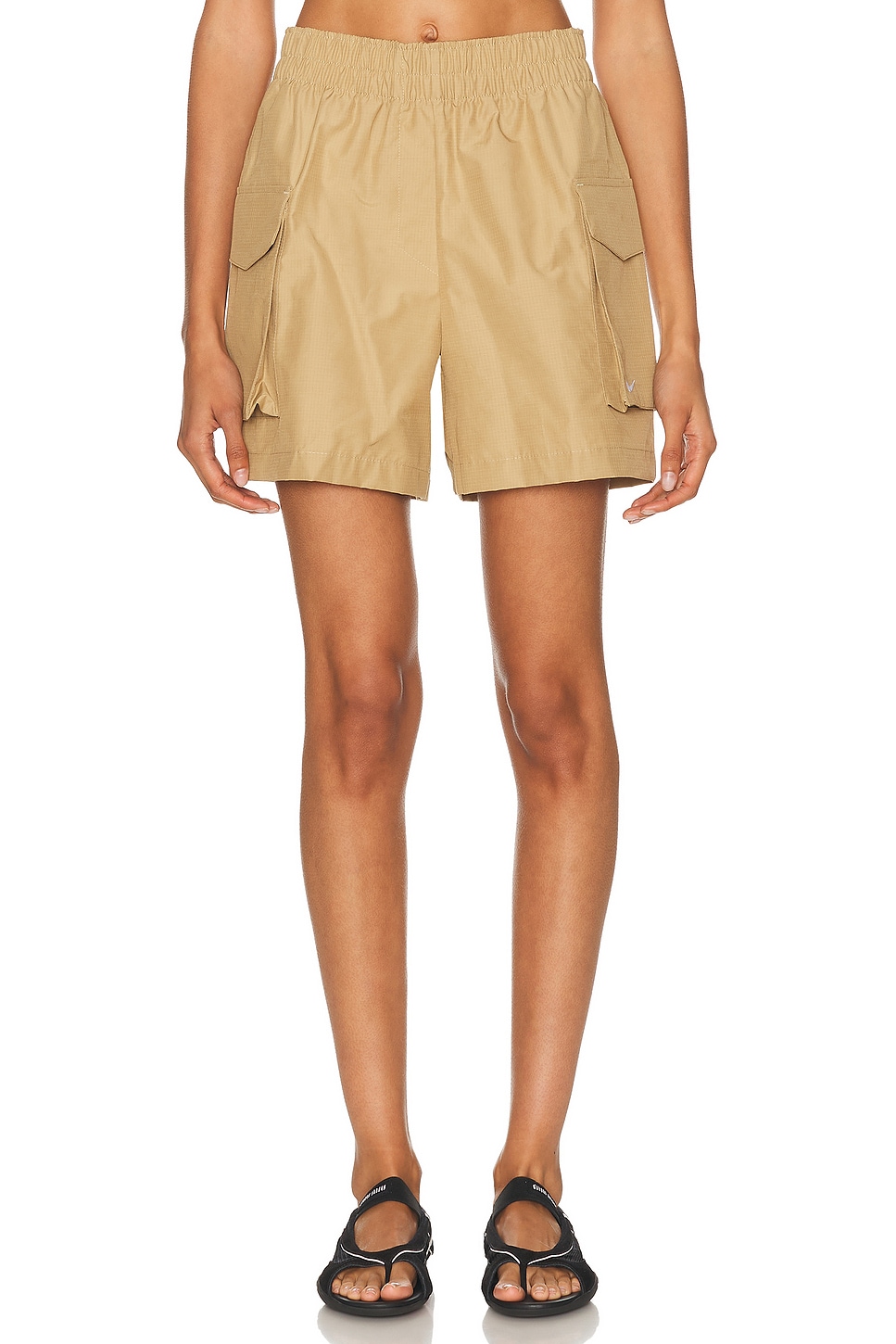 Nike Essential Woven High Waisted 5" Cargo Short