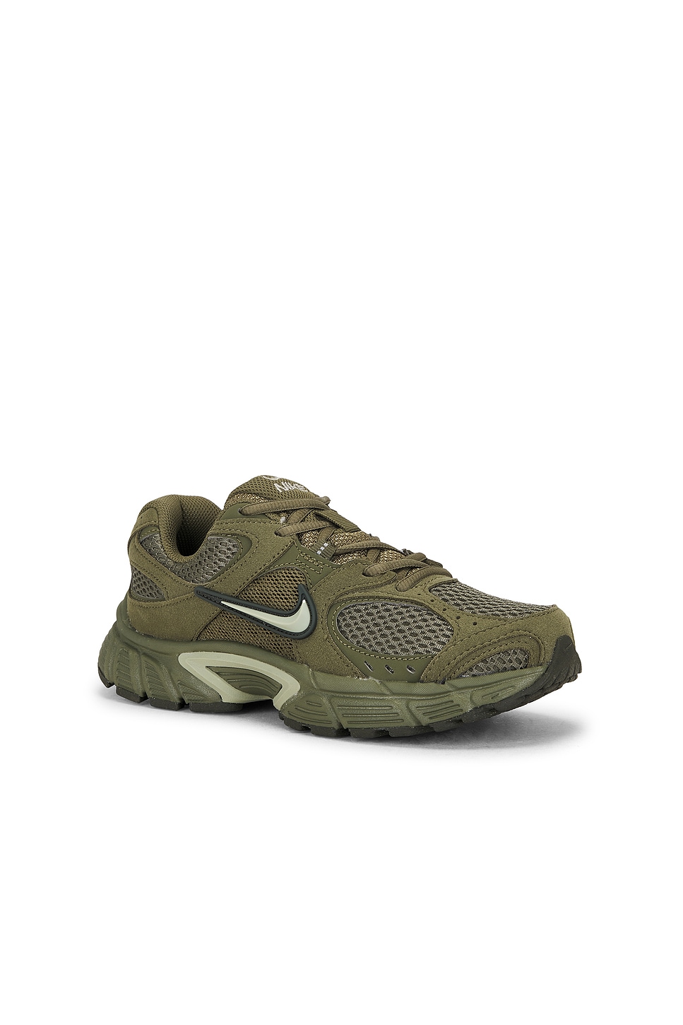Nike - V5 RNR Sneaker | Plush