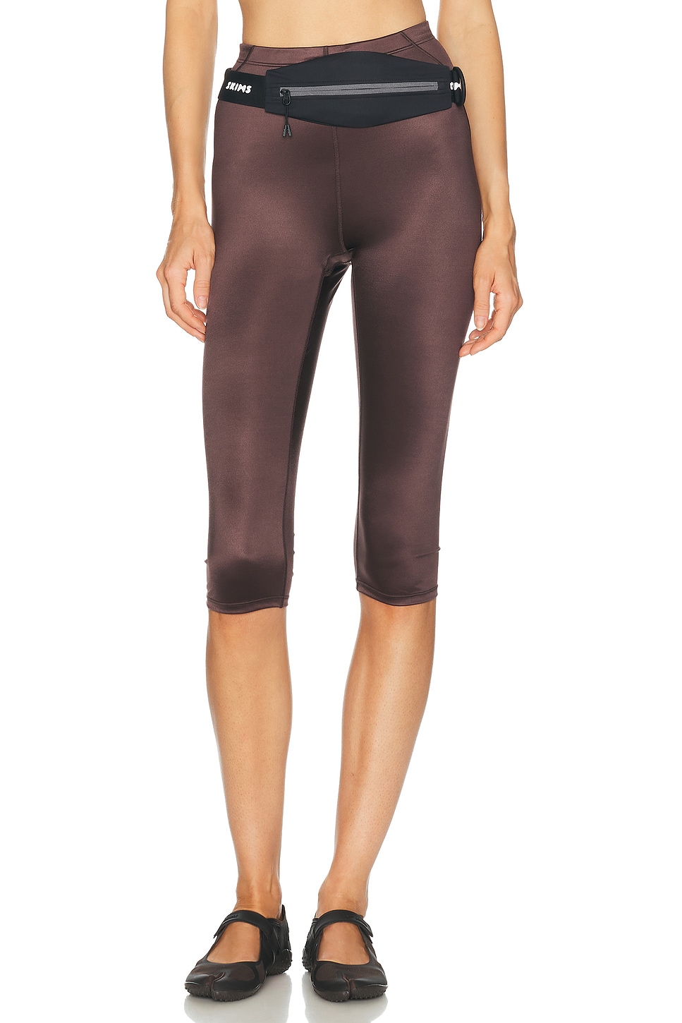 Nikeskims Shine Drawcord 17 Crop Tight In Red