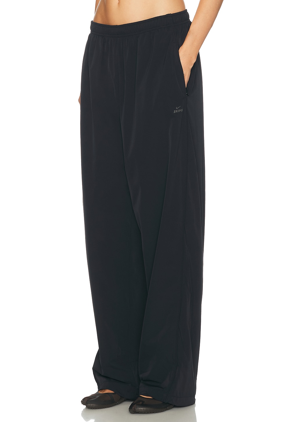 NikeSKIMS Nylon Pant | Thumbnail 9 NikeSKIMS Nylon Pant | Thumbnail 9