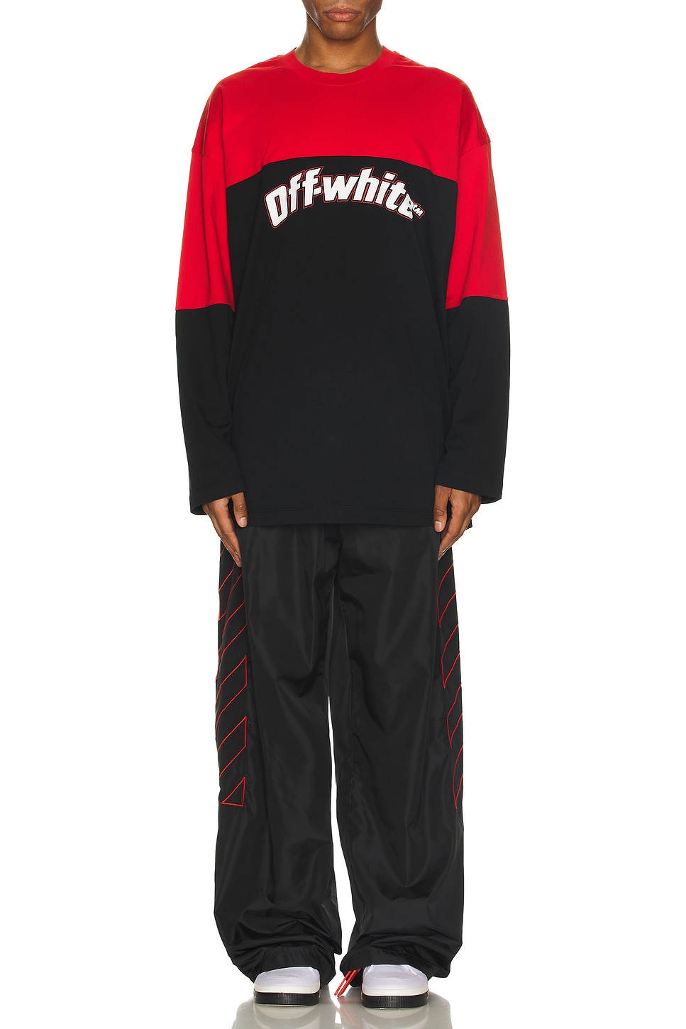 Image 1 of OFF-WHITE Half Arrow Wide Longsleeve Tee in Black & White
