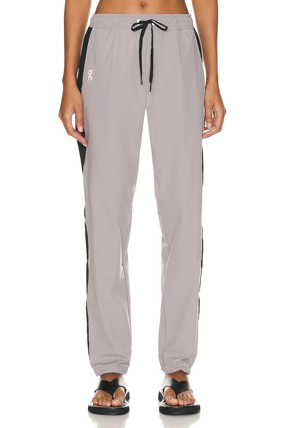 On Track Pant in Zinc & Black FWRD