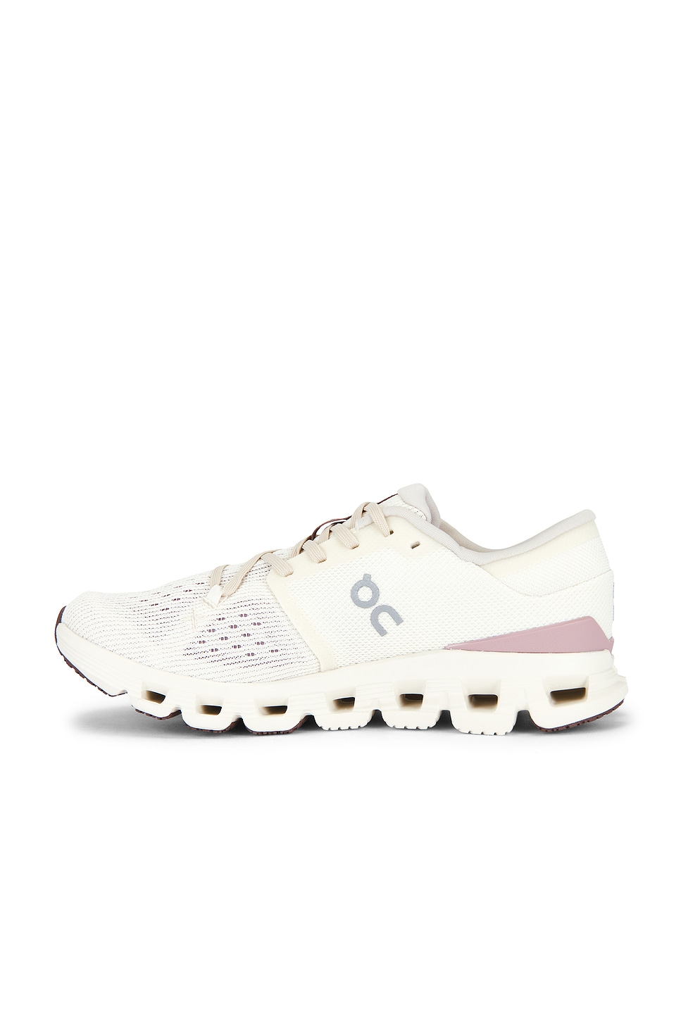 ON Cloud X 4 Sneaker