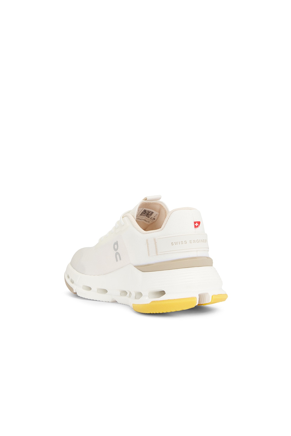 ON Cloudnova Form 2 Sneaker