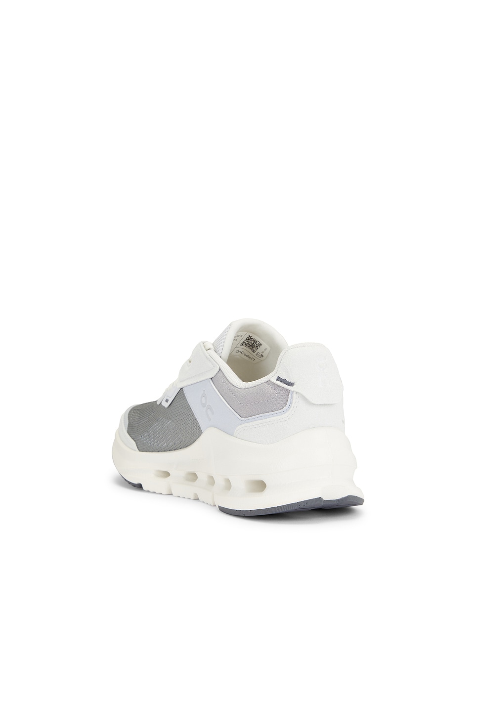 ON - Cloudnova Rift Sneaker | Plush