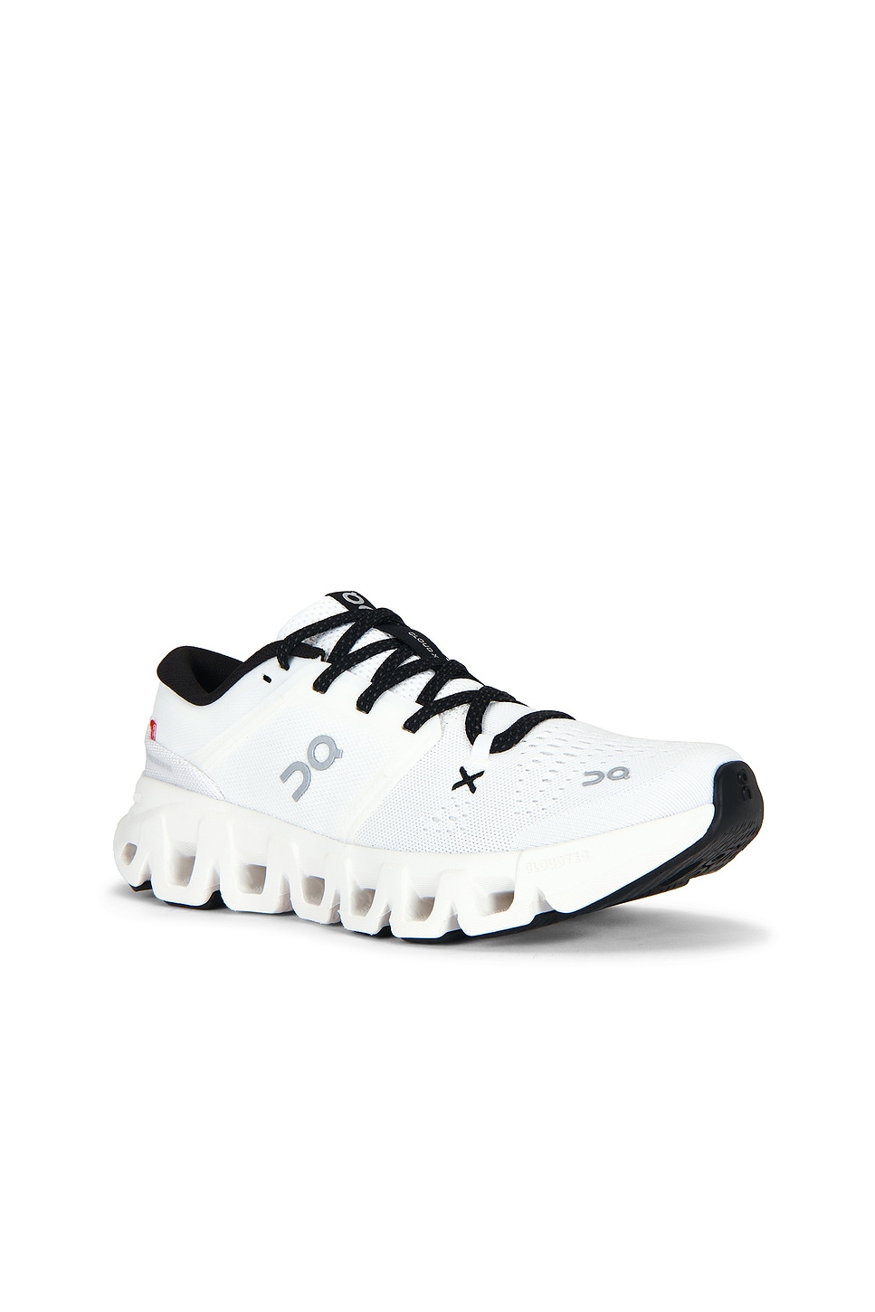 On Cloud X 5 Trainers In White