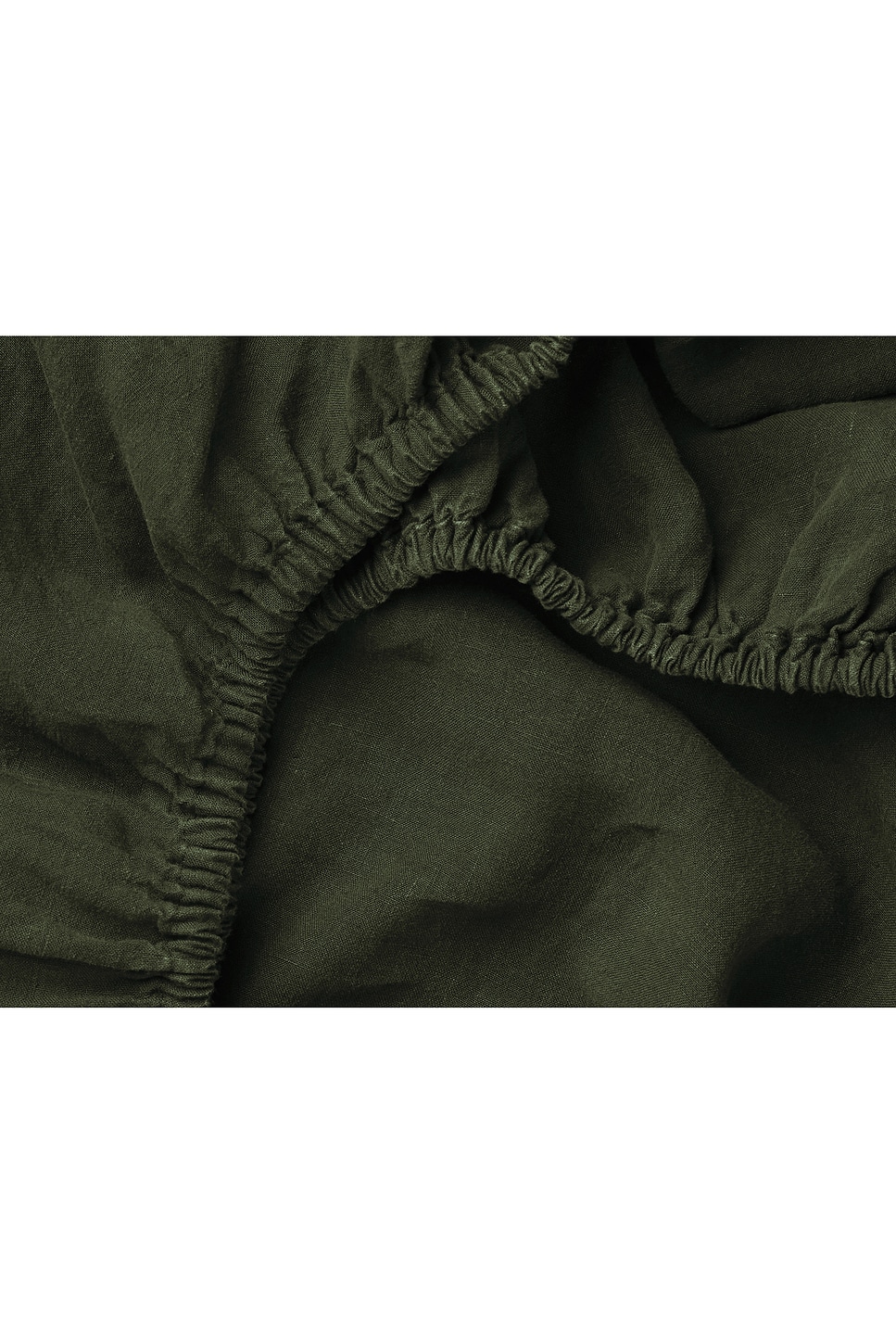 Parachute Linen Fitted Sheet In Evergreen