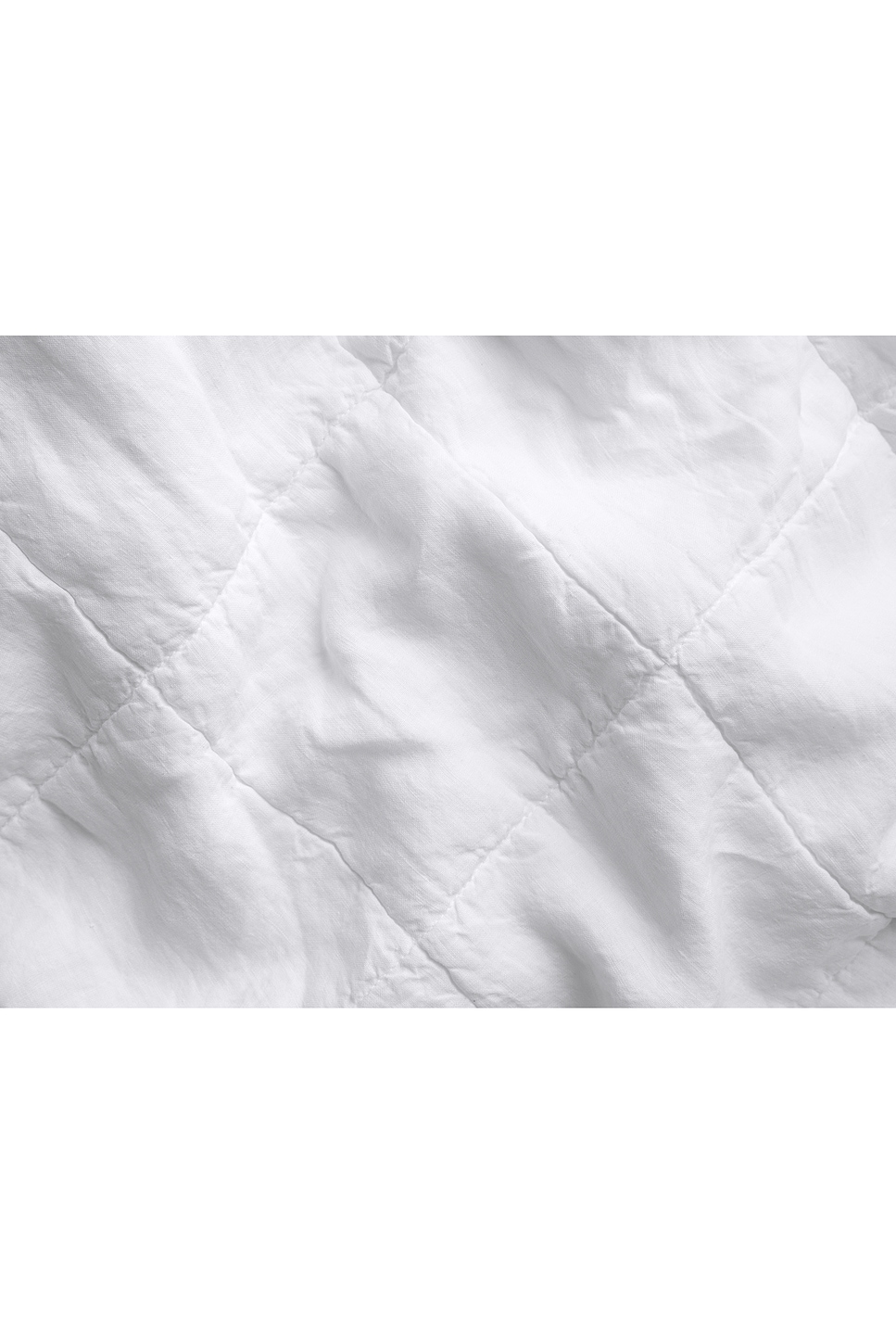 Parachute Linen Box Quilt In White