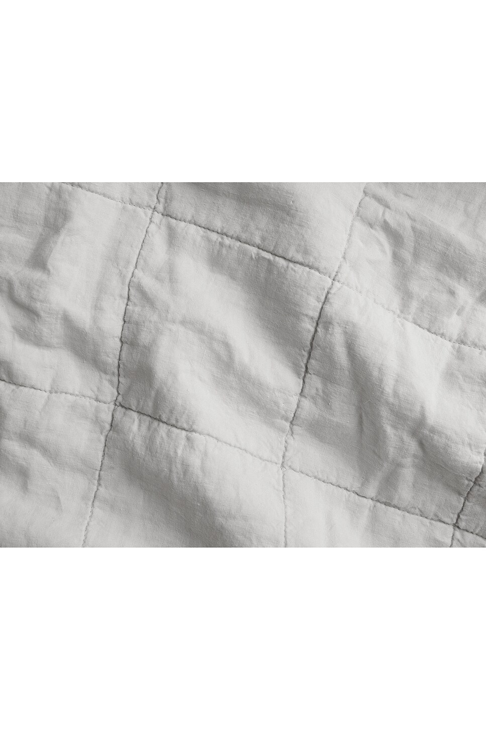 Parachute Linen Box Quilt In Fog