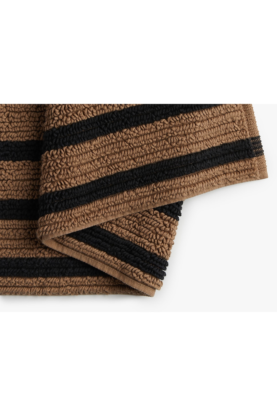 Parachute Organic Resort Stripe Tub Mat In Camel With Soft Black