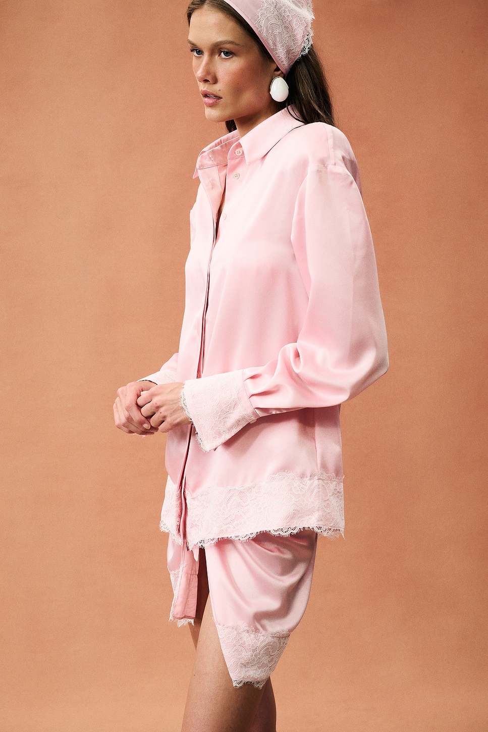 Rowen Rose for FWRD Oversized Raglan Shirt | Thumbnail 2 Rowen Rose for FWRD Oversized Raglan Shirt | Thumbnail 2