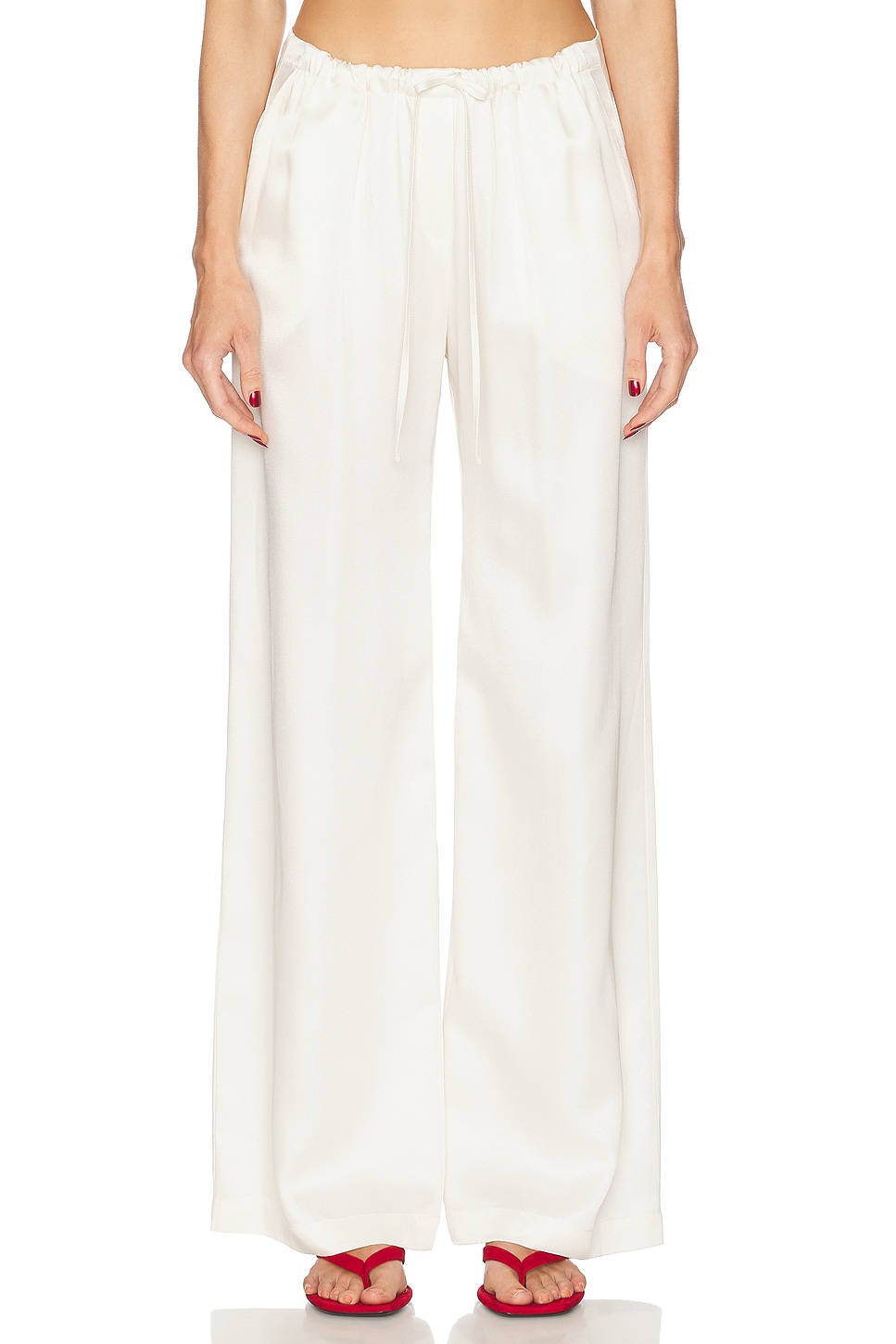 Gemma Pant in Ivory